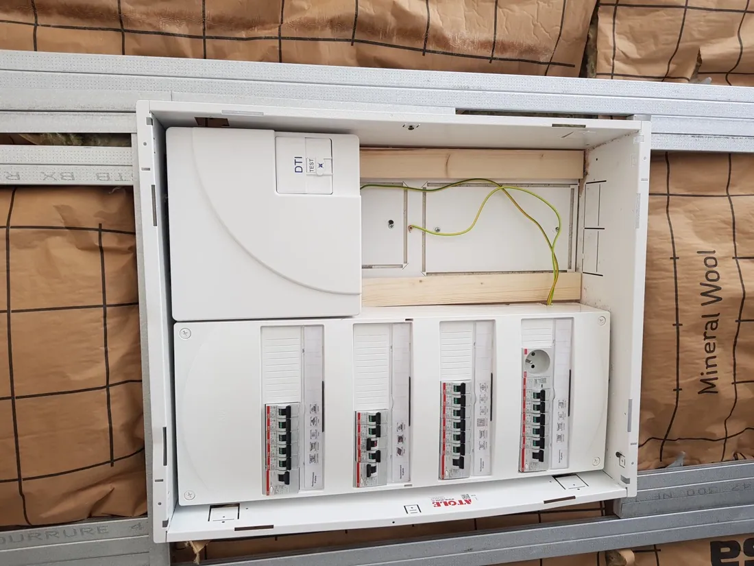 Réalisation LP Elec : rénovation et mise aux normes électrique près de La Rochelle