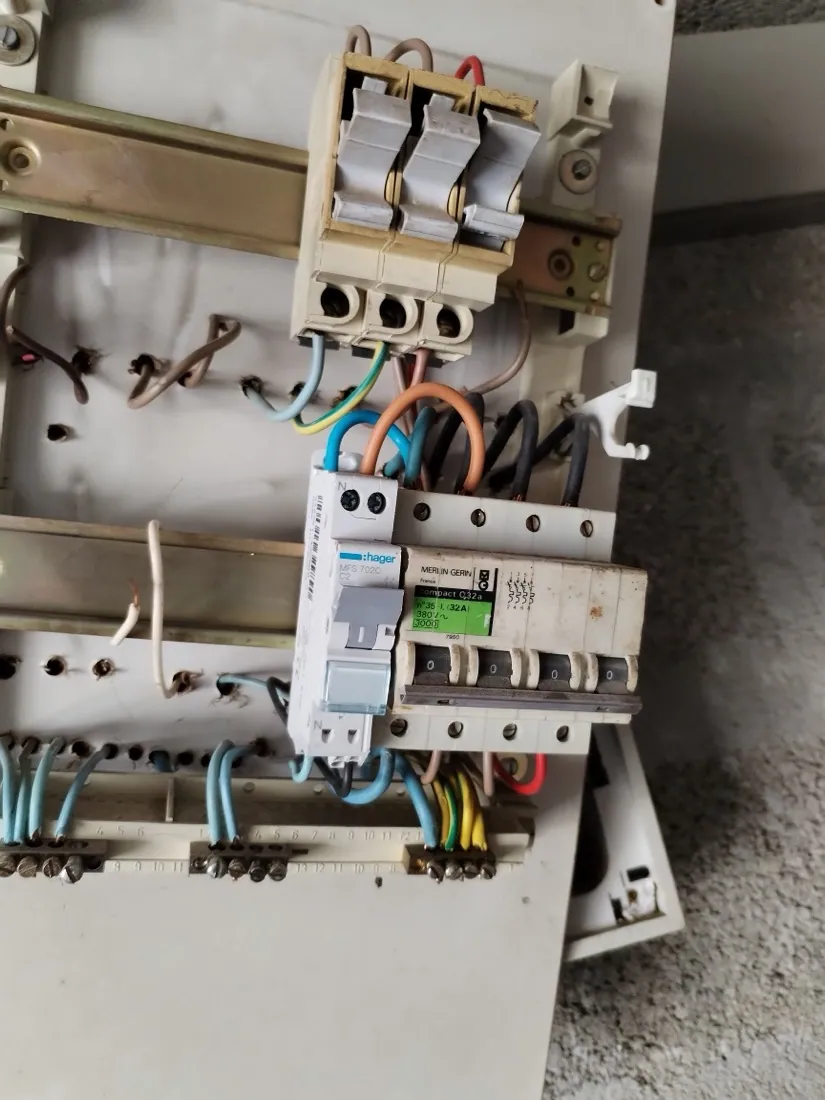 Réalisation LP Elec : rénovation et mise aux normes électrique près de La Rochelle